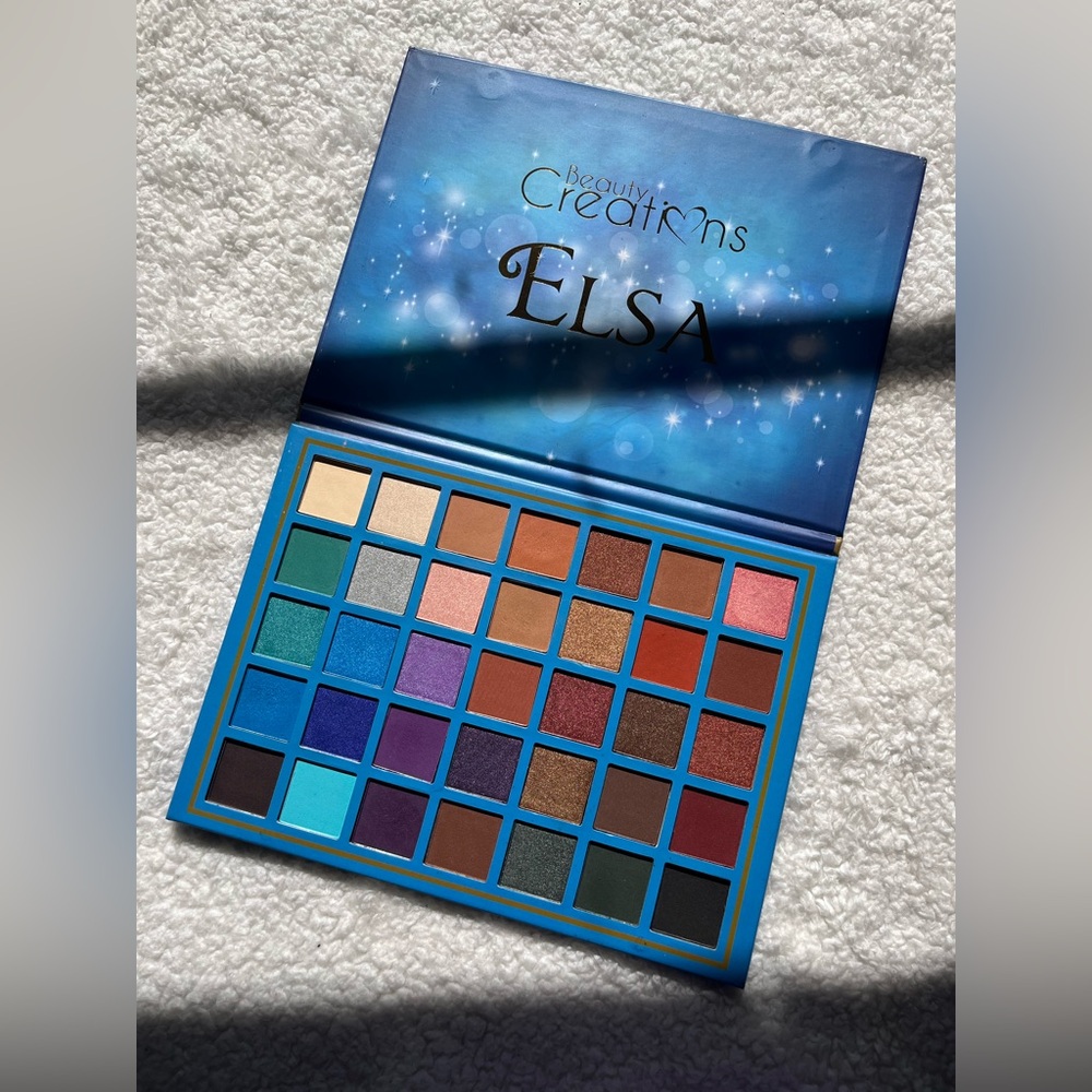 Beauty creations “Elsa” eyeshadow palette